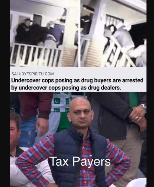 Saludyespiritu com undercover cops posing as drug buyers are arrested by underco