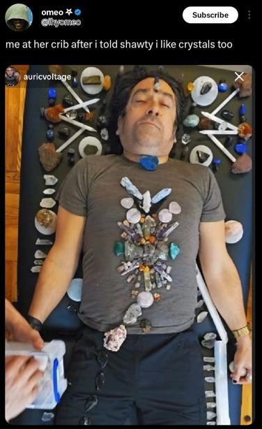 Omeo ghyoned subscribe me at her crib after i told shawty like crystals too auri