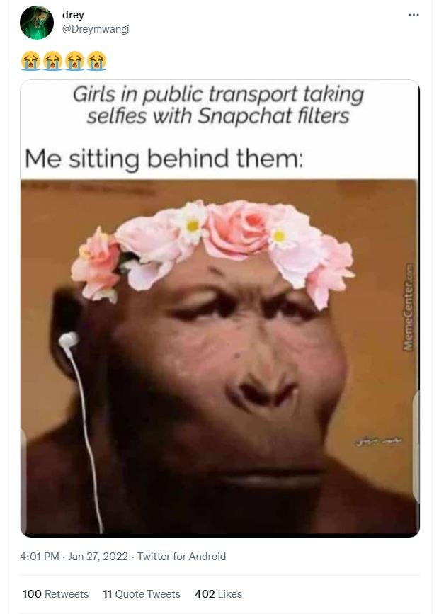 drey Dreymwangi ffàff Girls in public transport taking selfies with Snapchat fil