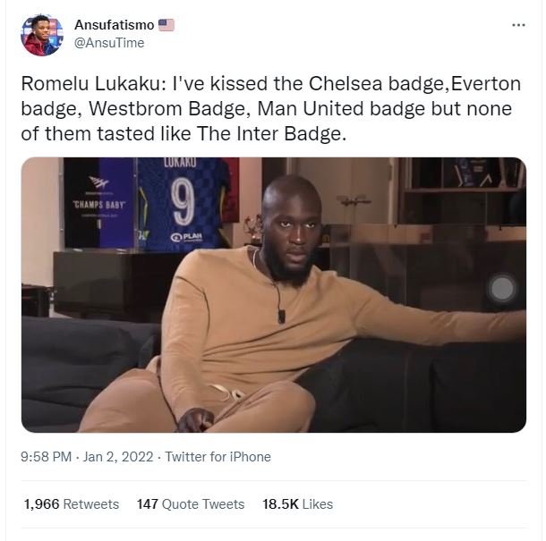 Ansufatismo AnsuTime Romelu Lukaku I've kissed the Chelsea badge, Everton badge,