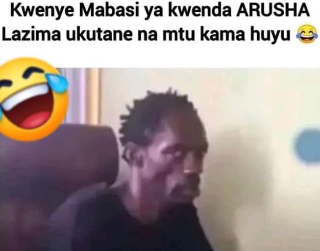 Kwenye mabasi ya kwenda arusha lazima ukutane na mtu kama huyu