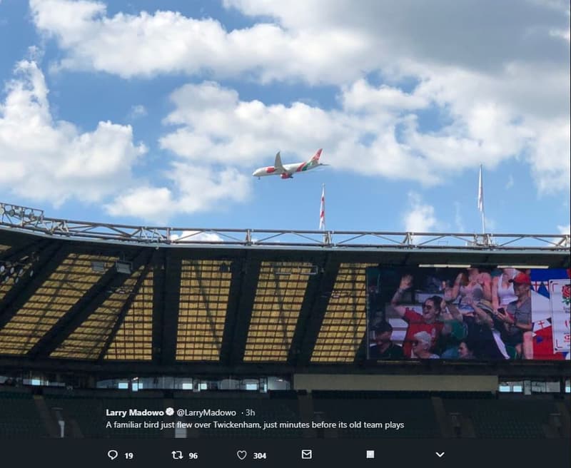 Larry madowo larrymadowo 3h a familiar bird just flew over twickenham, just minu