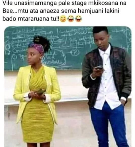 Vile unasimamanga pale stage mkikosana na bae mtu ata anaeza sema hamjuani lakin