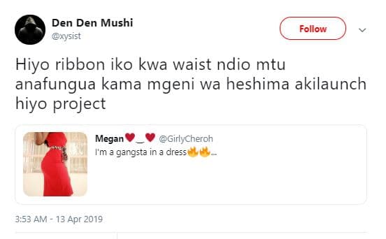 Den den mushi xysist follow hiyo ribbon iko kwa waist ndio mtu anafungua kama mg
