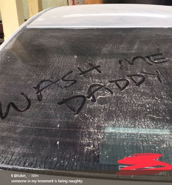 2 was dsdd tukei som someone in my tenement is being naughty