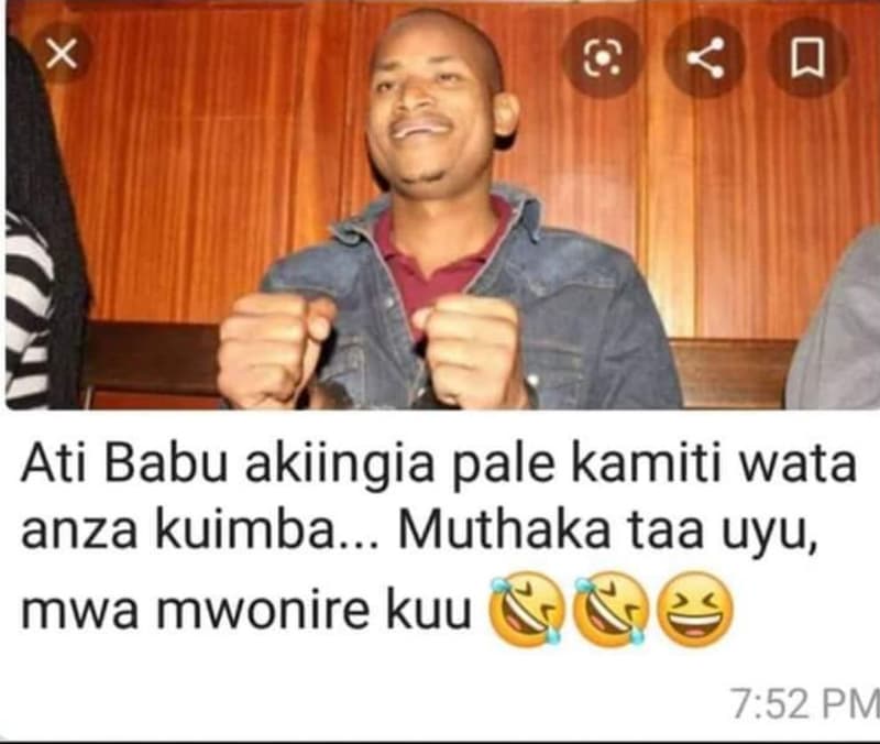 X ati babu akiingia pale kamiti wata anza kuimba. muthaka taa uyu mwa mwonire ku