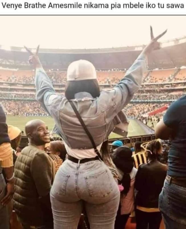 Venye brathe amesmile nikama pia mbele iko tu sawa