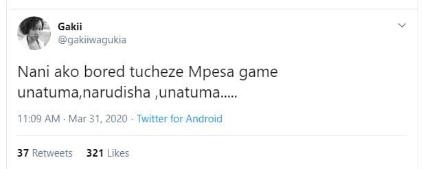 Gakii gakiiwagukia nani ako bored tucheze mpesa game unatuma,narudisha ,unatuma
