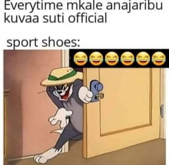 Everytime mkale anajaribu kuvaa suti official sport shoes