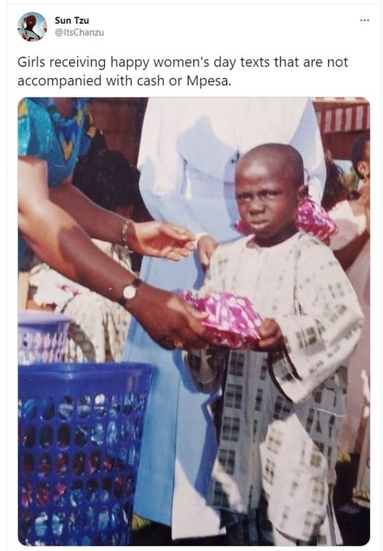 Sun tzu itschanzu girls receiving happy women's day texts that are not accompani