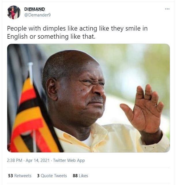 Difmand demanderg people with dimples like acting like they smile in english or