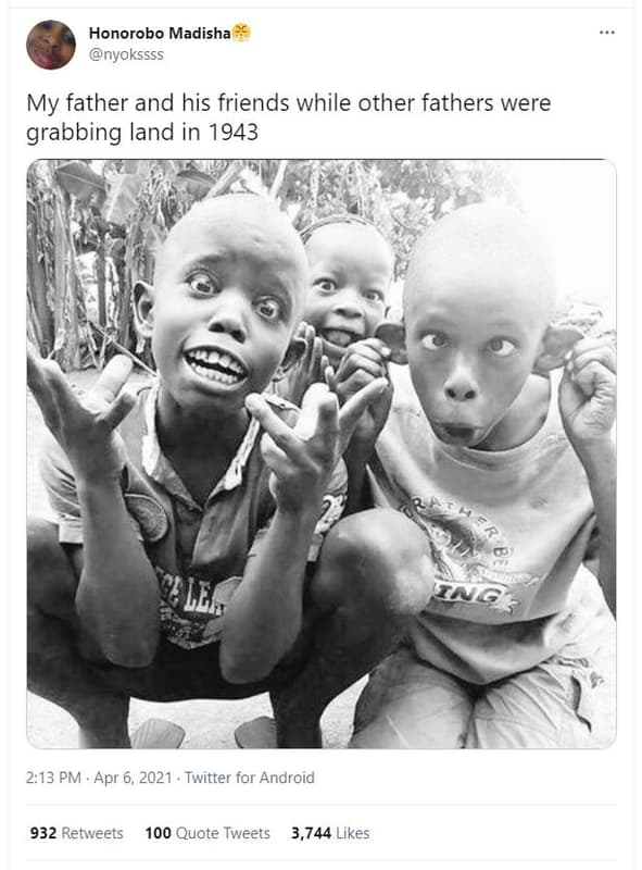 Honorobo madisha nyokssss my father and his friends while other fathers were gra