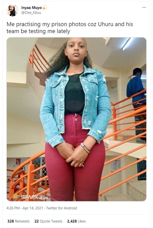 Inyaa muyo dee_kiluu me practising my prison photos coz uhuru and his team be te