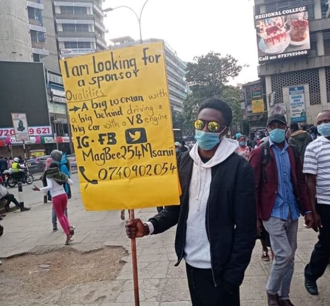 For iarı looking sponso ouoldir 1 ortan val buua driving biq oilh 0 v8 engint bi