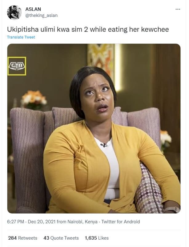 Aslan theking_aslan ukipitisha ulimi kwa sim 2 while eating her kewchee translat