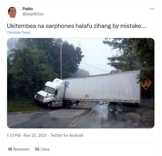 Pablo josefkiioo ukitembea na earphones halafu zihang by mistake. translate twee