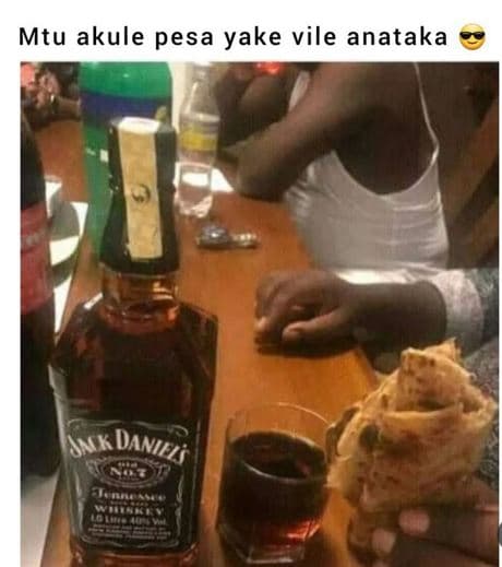 Mtu akule pesa yake vile anataka nk danii