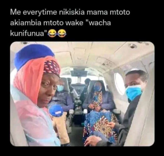 Me everytime nikiskia mama mtoto akiambia mtoto wake wacha kunifunua