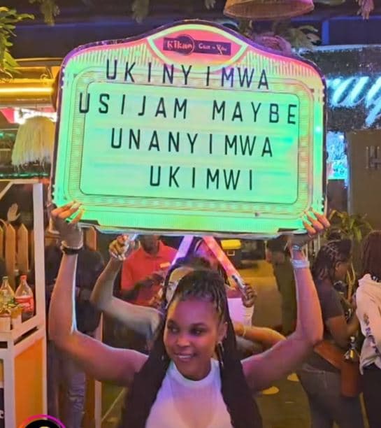 Uk ny mwa u 5 j am mayb e unany mw a vk mw