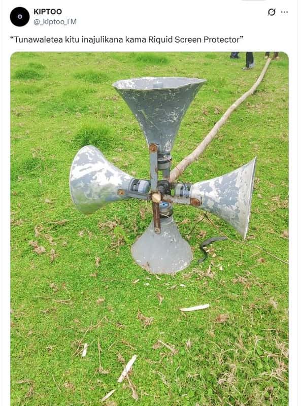 Kiptoo _kiptoo_tm tunawaletea kitu inajulikana kama riquid screen protector