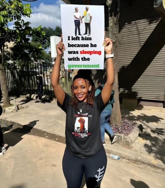 Ilcft him bccausc he was slecping with the govermenc