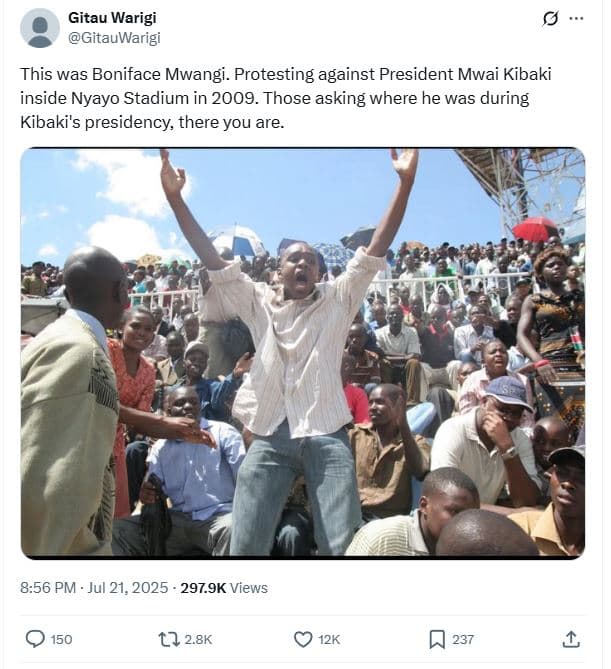 Gitau warigi gitauwarigi this was boniface mwangi. protesting against president